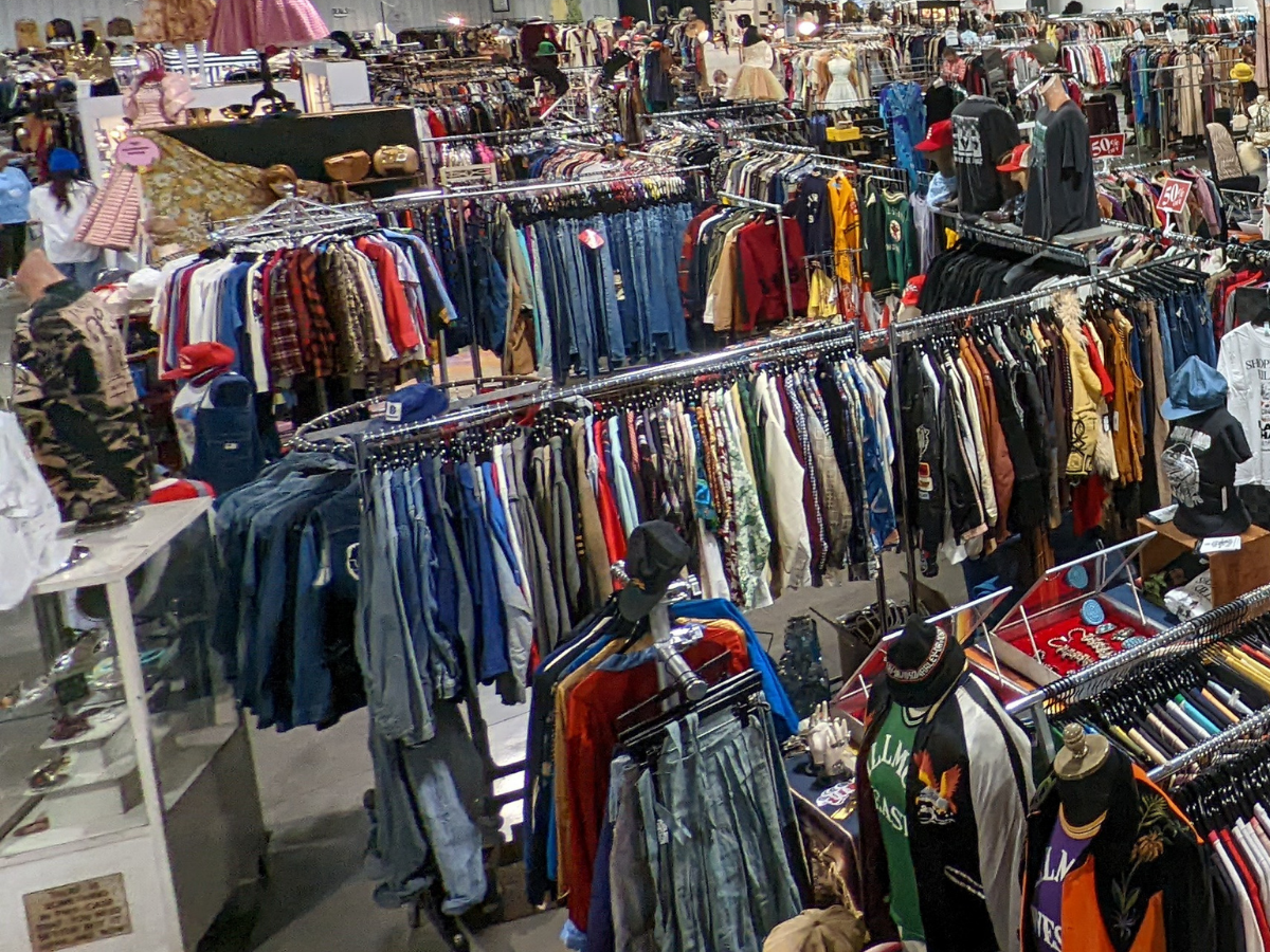 Nashville Vintage Clothing and Jewelry Show is the latest show in the Nashville Antiques Week Lineup in February.